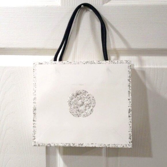 CHANEL Luxury Camellia Paper Shopping Bag – Authentic White & Black 8.5x7.5x3.5 - Picture 1 of 17